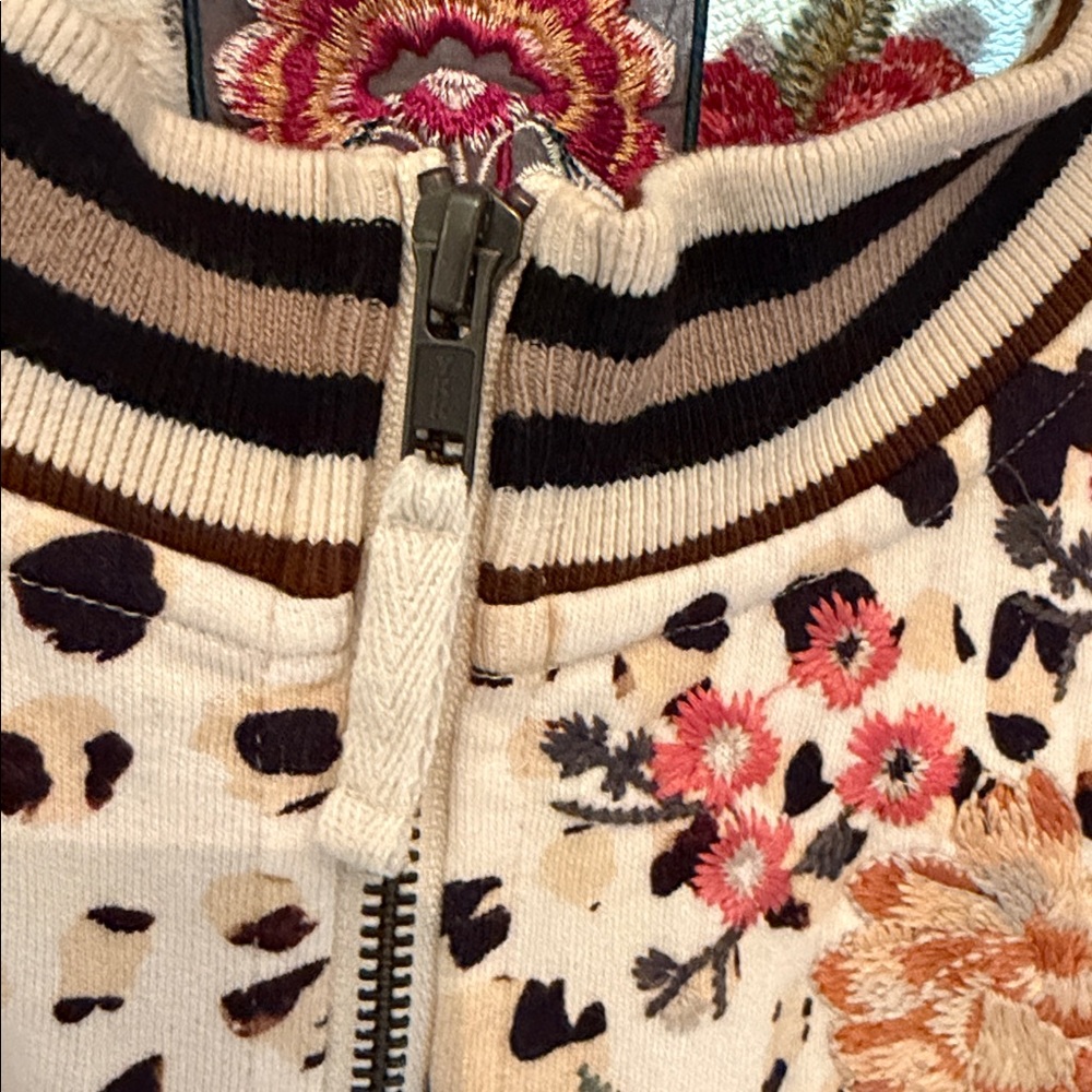 JOHNNY WAS SET Embroidered Animal Print Bomber Jacket/Joggers Large $425 - Picture 14 of 15